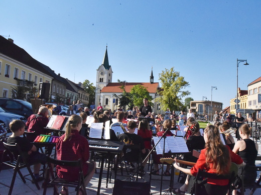 STARTUJEME do druhého pololetí 2025/26